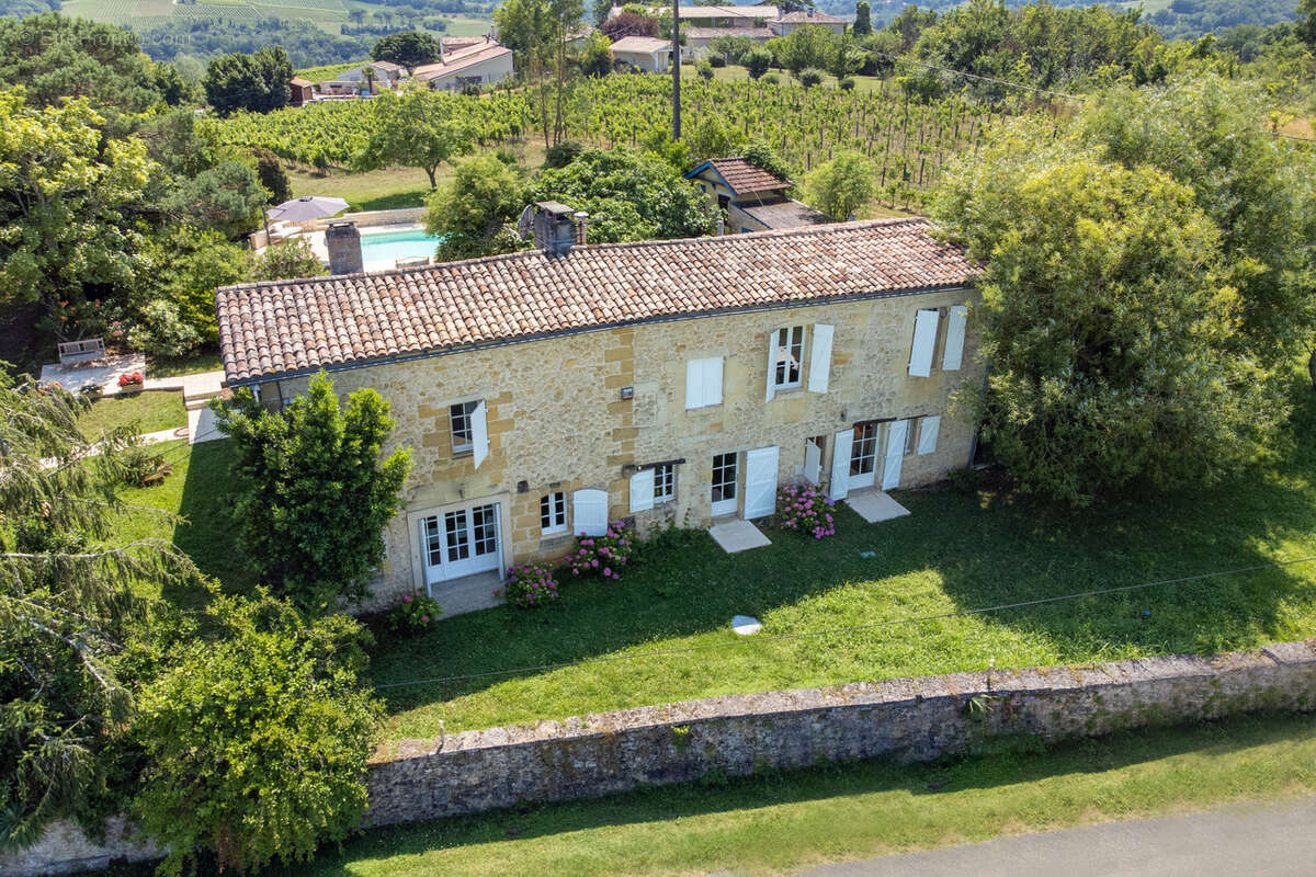 Maison à LATRESNE