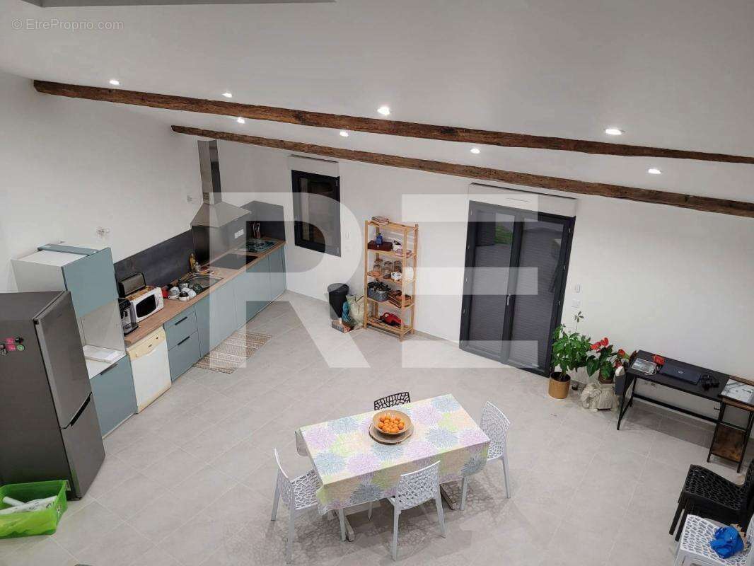 À VENDRE – Ensemble immobilier composé de deux maisons à Saint-Christol - photo 5