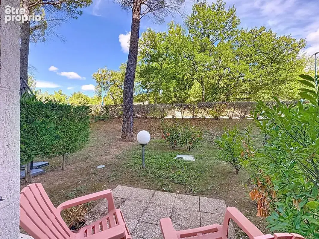 Appartement Greoux Les Bains / jardinet - photo 2