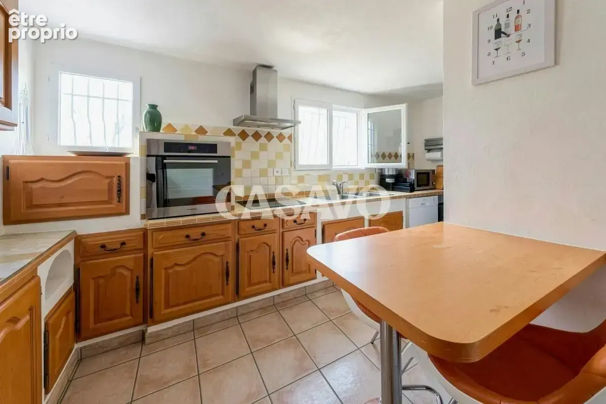 Vente Maison 5 pièces de 203m² - 13760 Saint-Cannat - photo 7