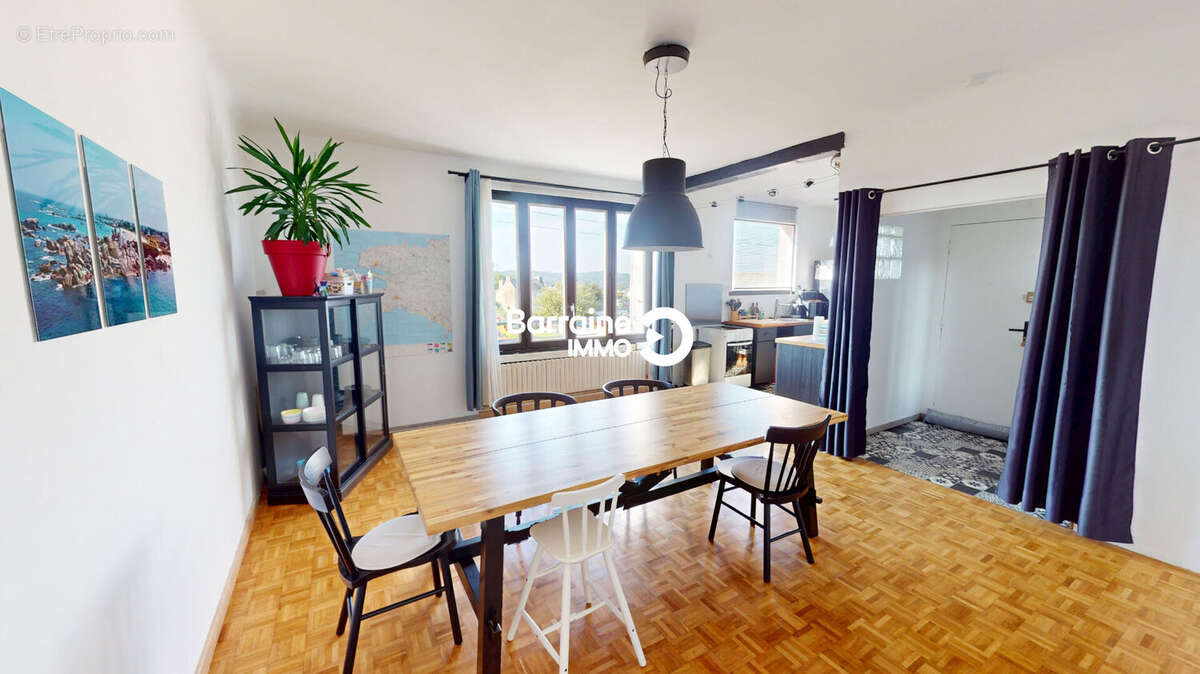 Appartement à LE RELECQ-KERHUON