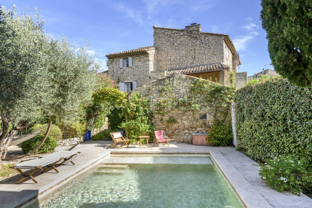 AIR Property Provence - Maison à MERINDOL