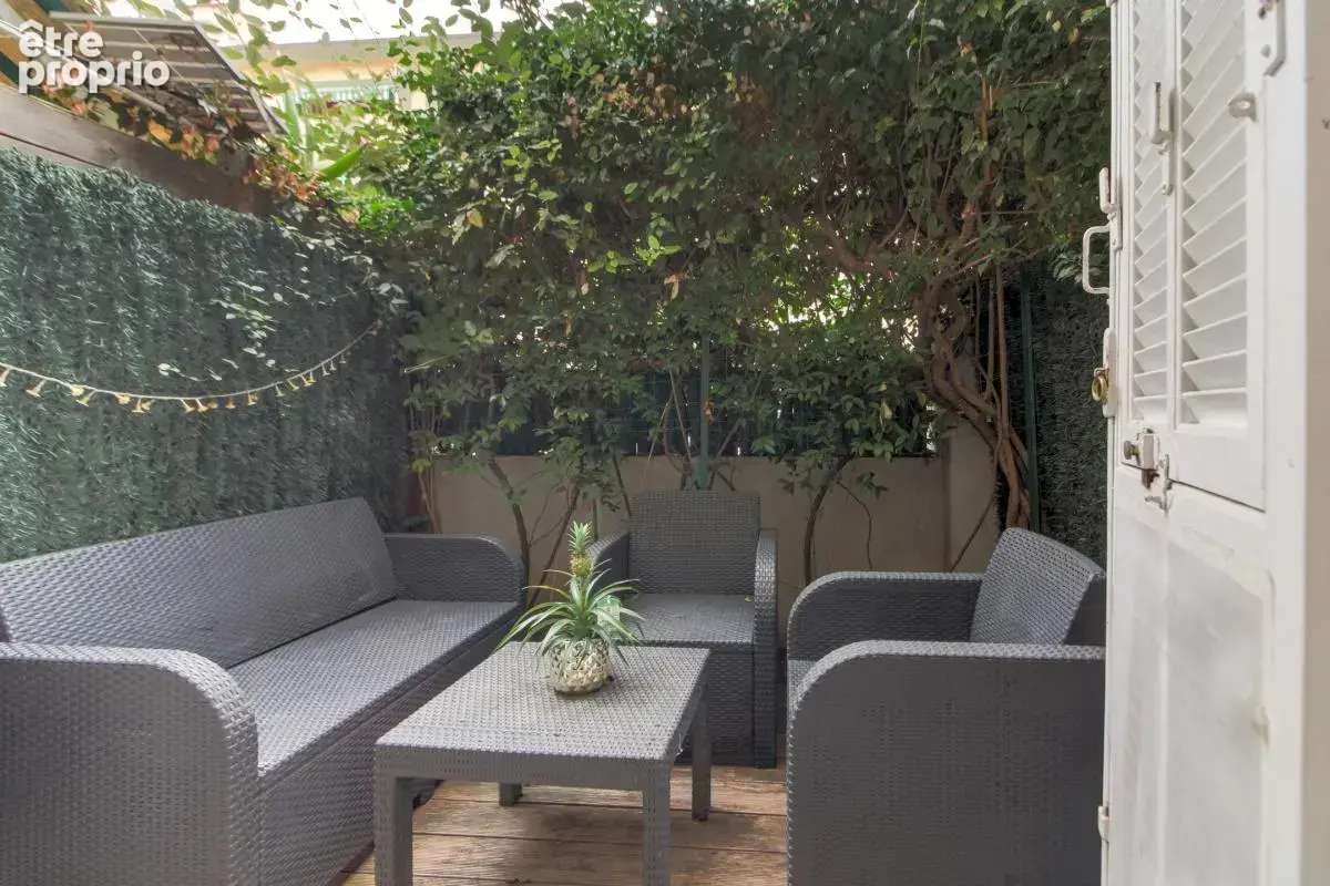 2 pièces avec terrasse en rez-de-jardin à 2 pas des plages - photo 5