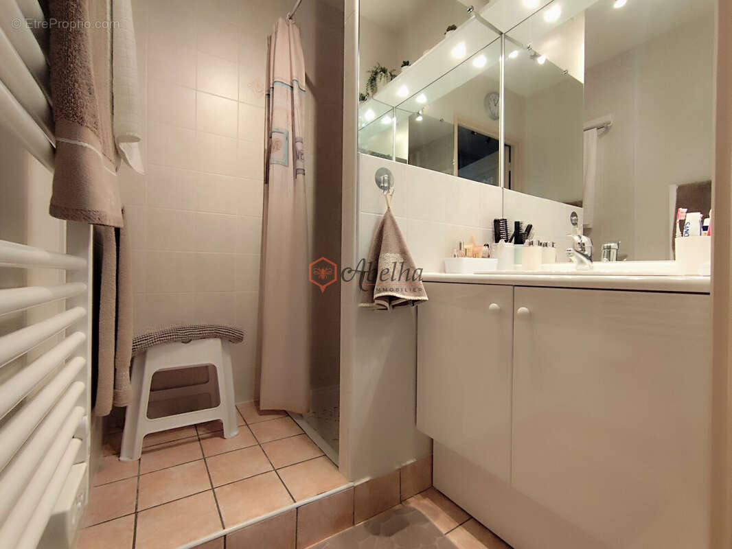 Appartement à LAYE