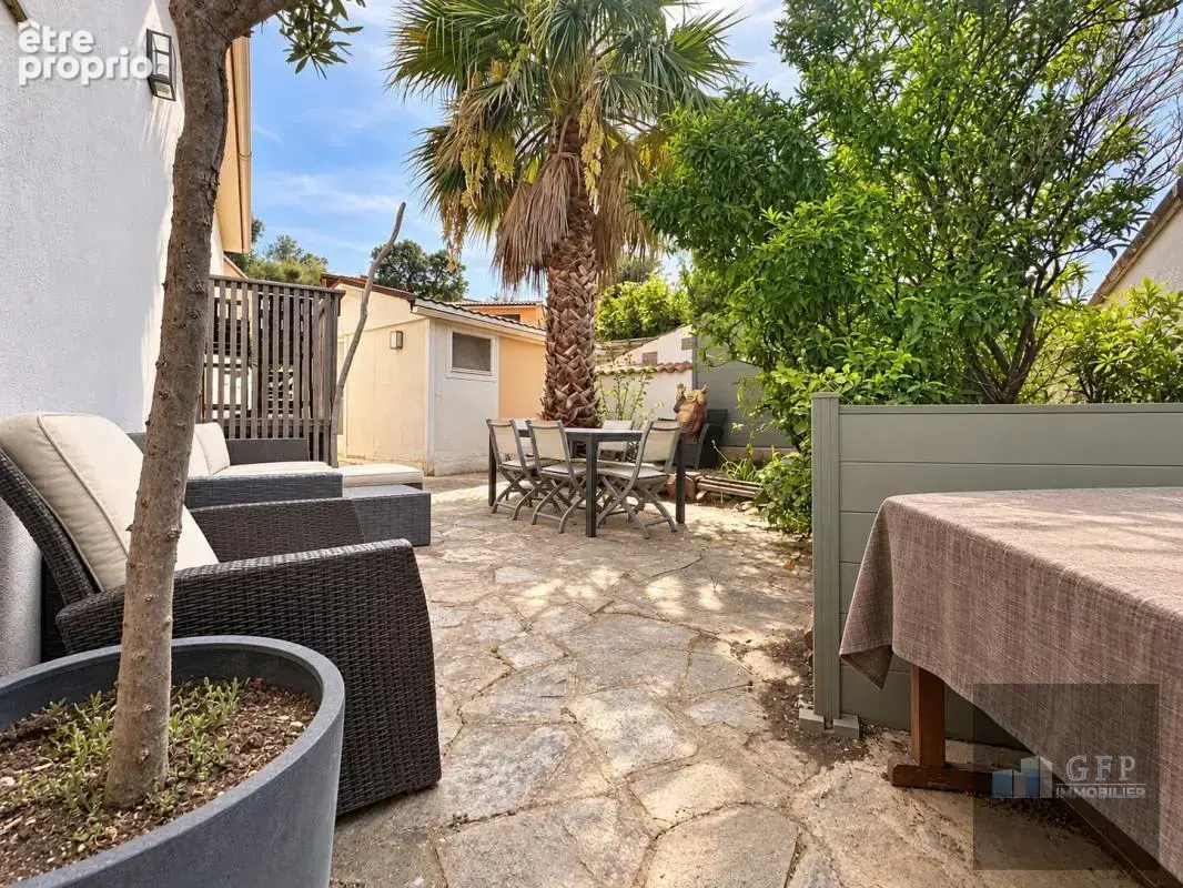 Bormes-les-Mimosas – Charmante HLL de 3 pièces avec jacuzzi et cabanon - photo 2