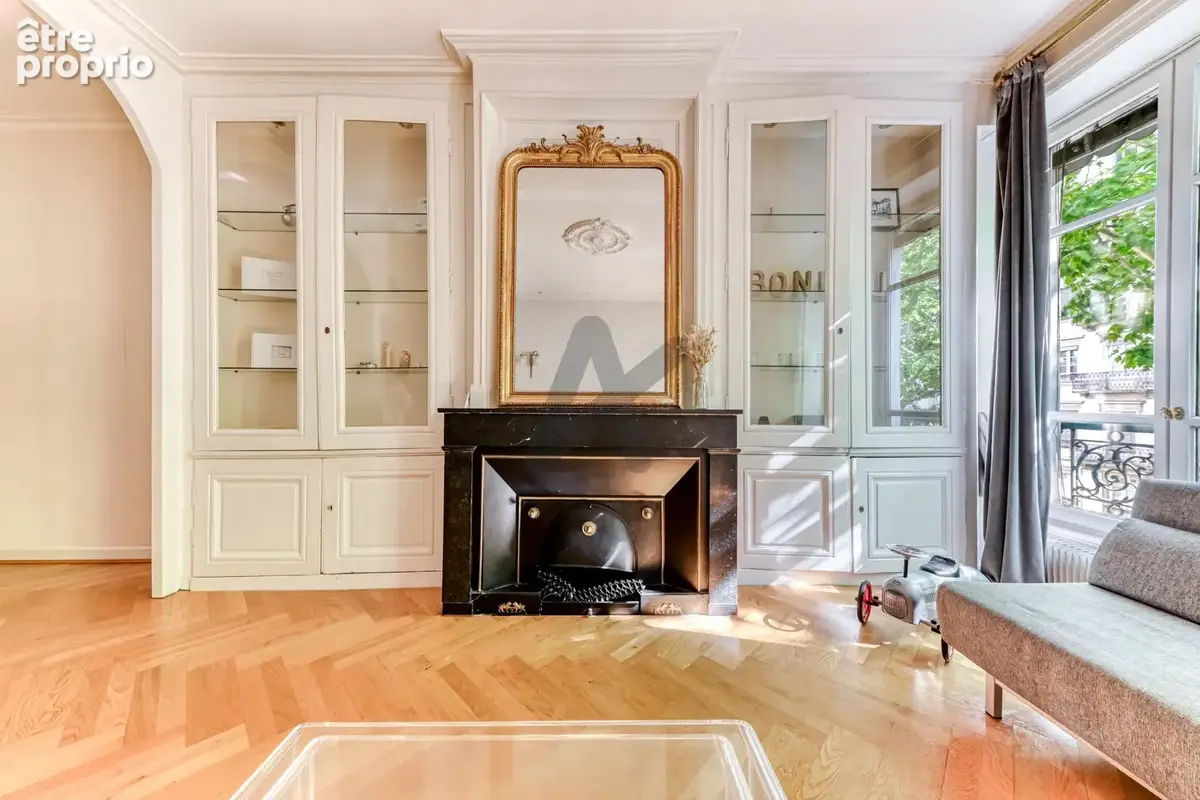 Lyon 6 - Foch: Un appartement en étage élevé de 81m2, 2 chambres, alcôve, climatisé. - photo 2