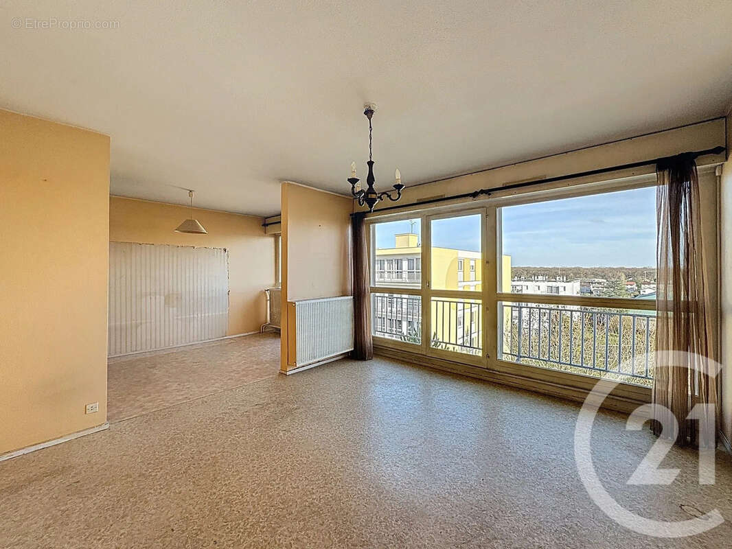 Appartement à CHEVIGNY-SAINT-SAUVEUR