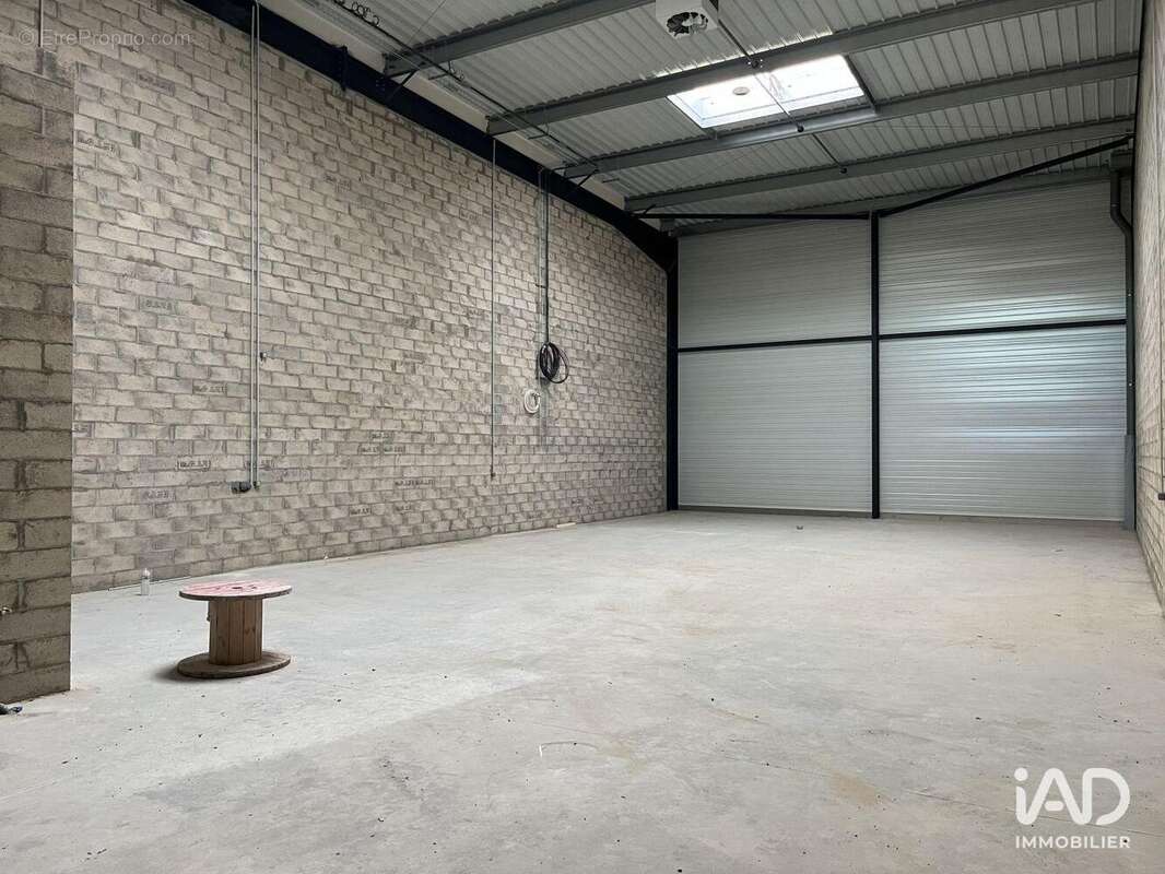 Photo 3 - Commerce à MONTGERON