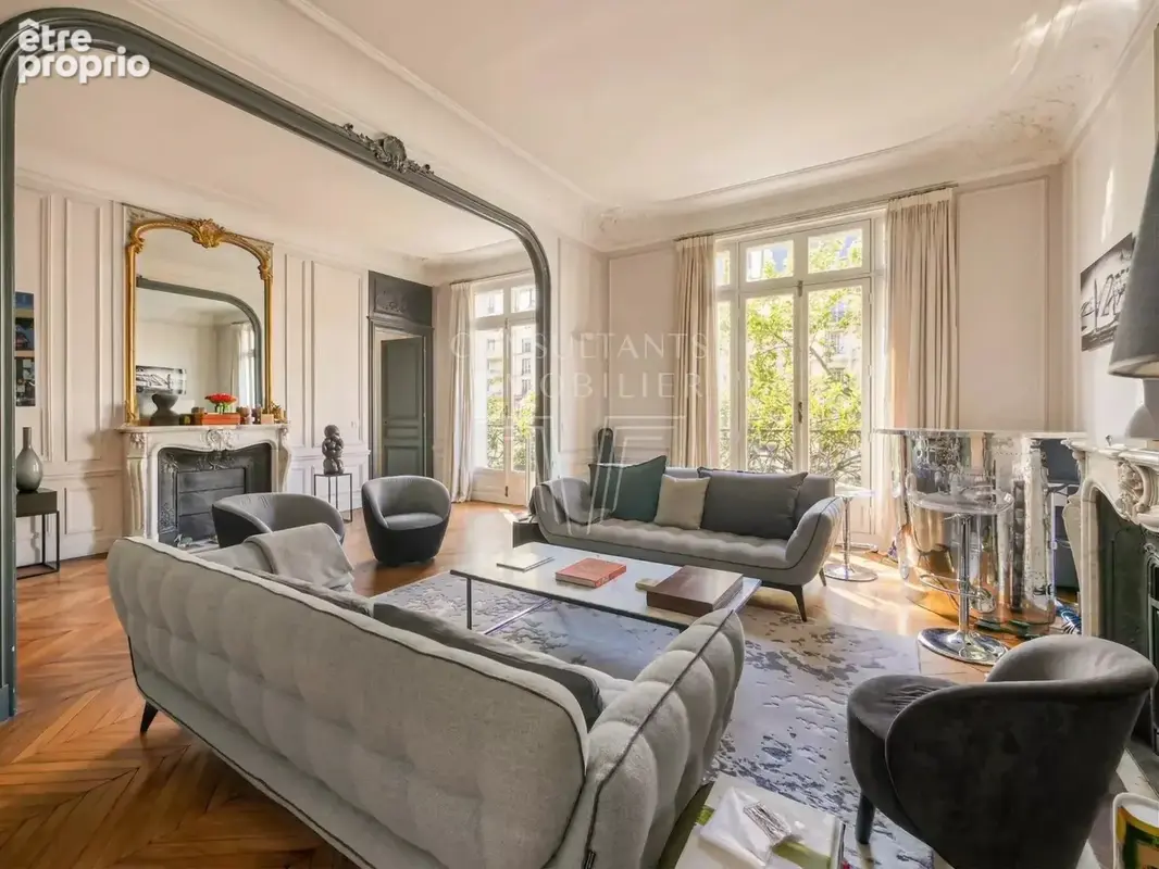 Haussmannien - 4 chambres - balcon filant - janson de sailly - - photo 2