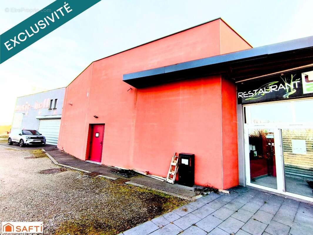 Photo 2 - Commerce à CHARMES