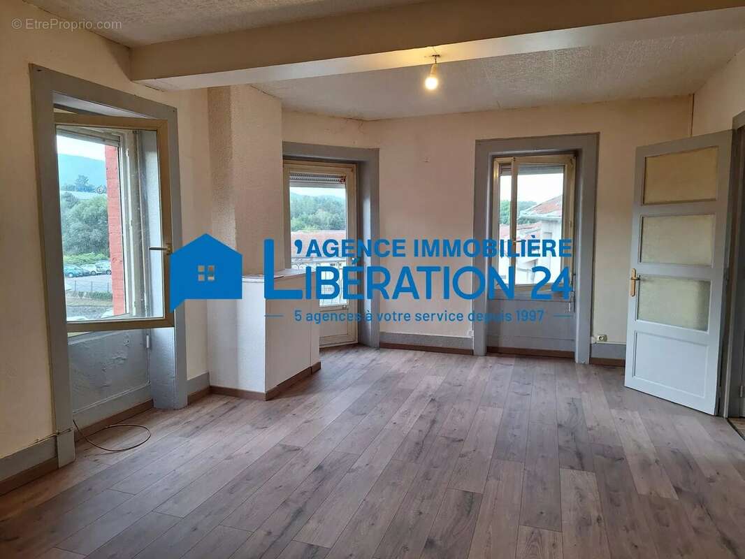 Appartement à Saint-Chamond  - photo 6