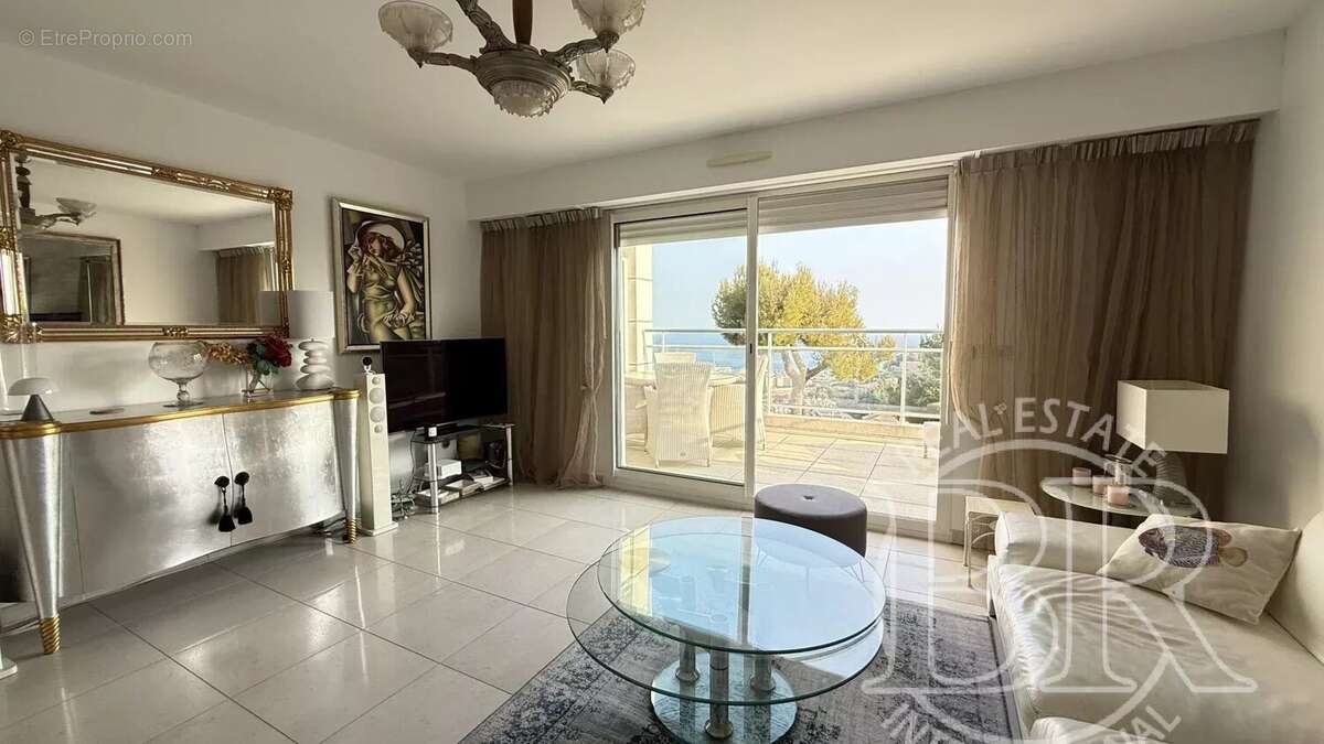 Appartement à ROQUEBRUNE-CAP-MARTIN