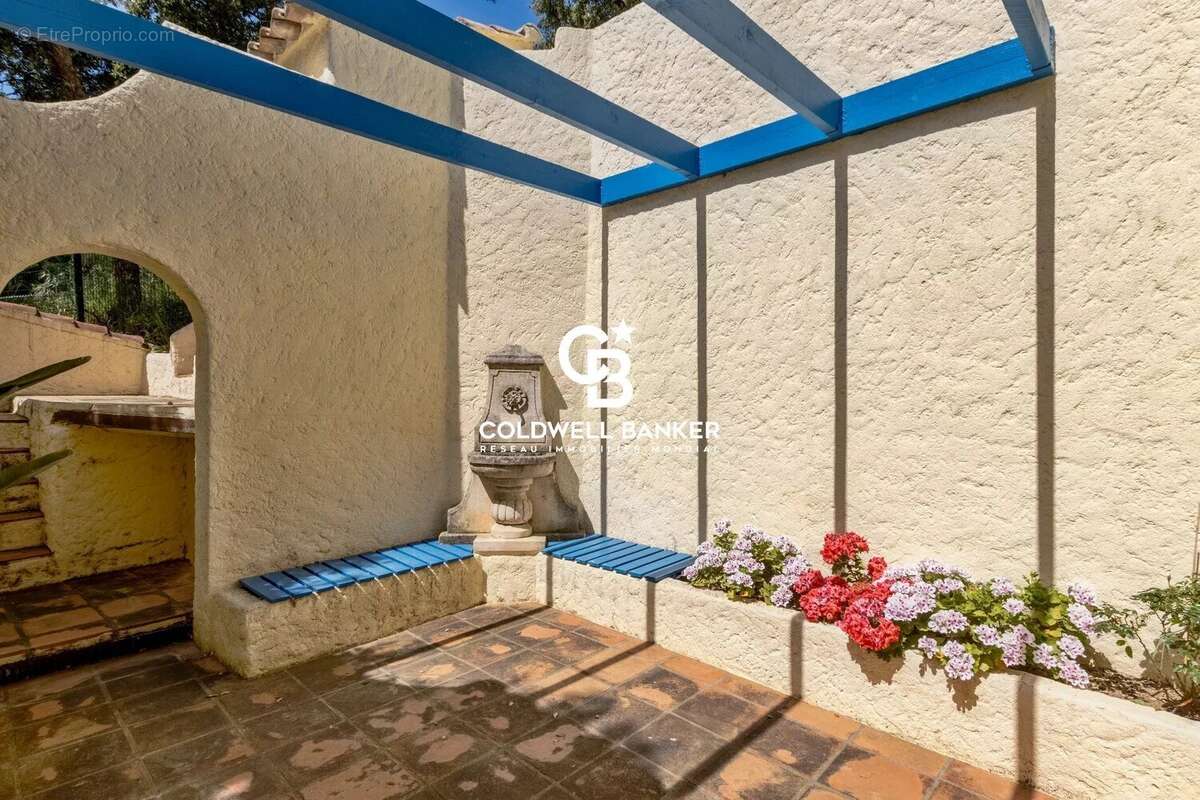 Maison à BORMES-LES-MIMOSAS