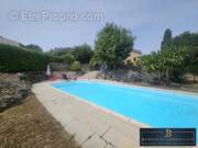 Maison à SAINT-CEZAIRE-SUR-SIAGNE