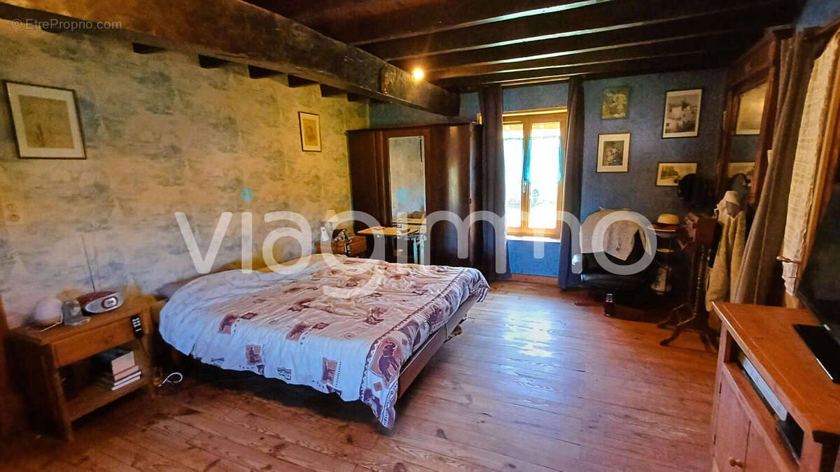 Maison à SAINT-ONDRAS