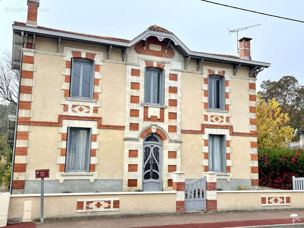 Maison à SAINT-SYMPHORIEN