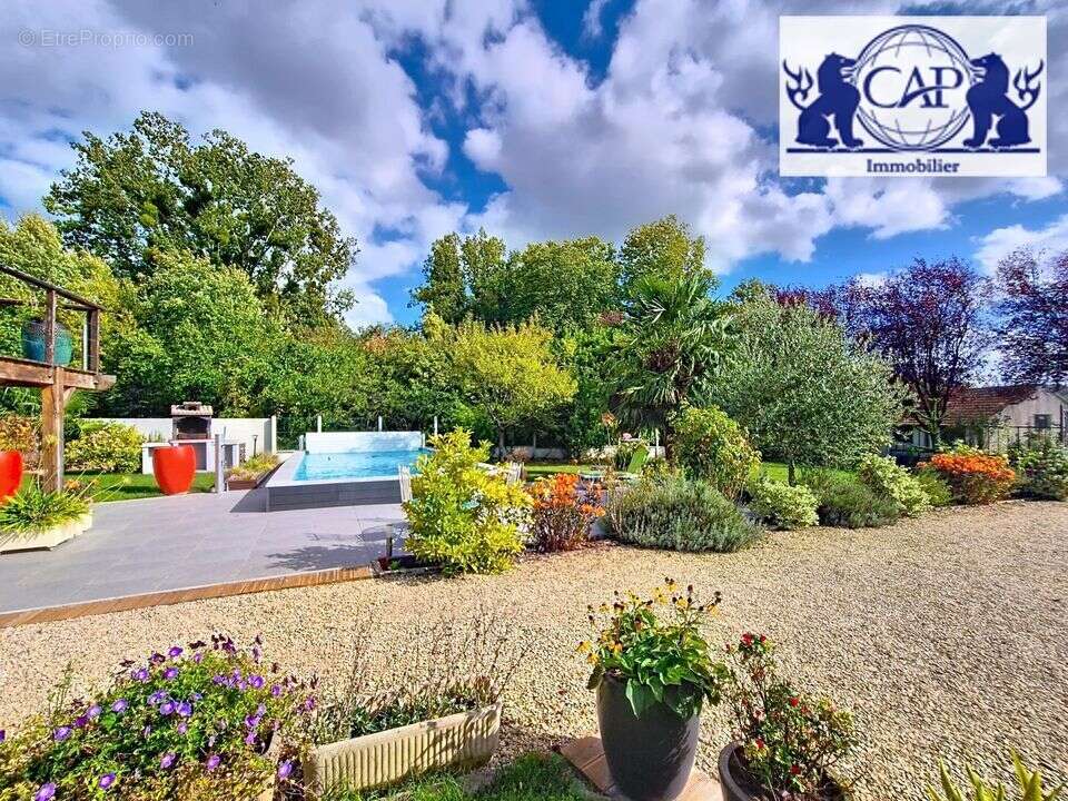 Maison à MONTEREAU-FAULT-YONNE