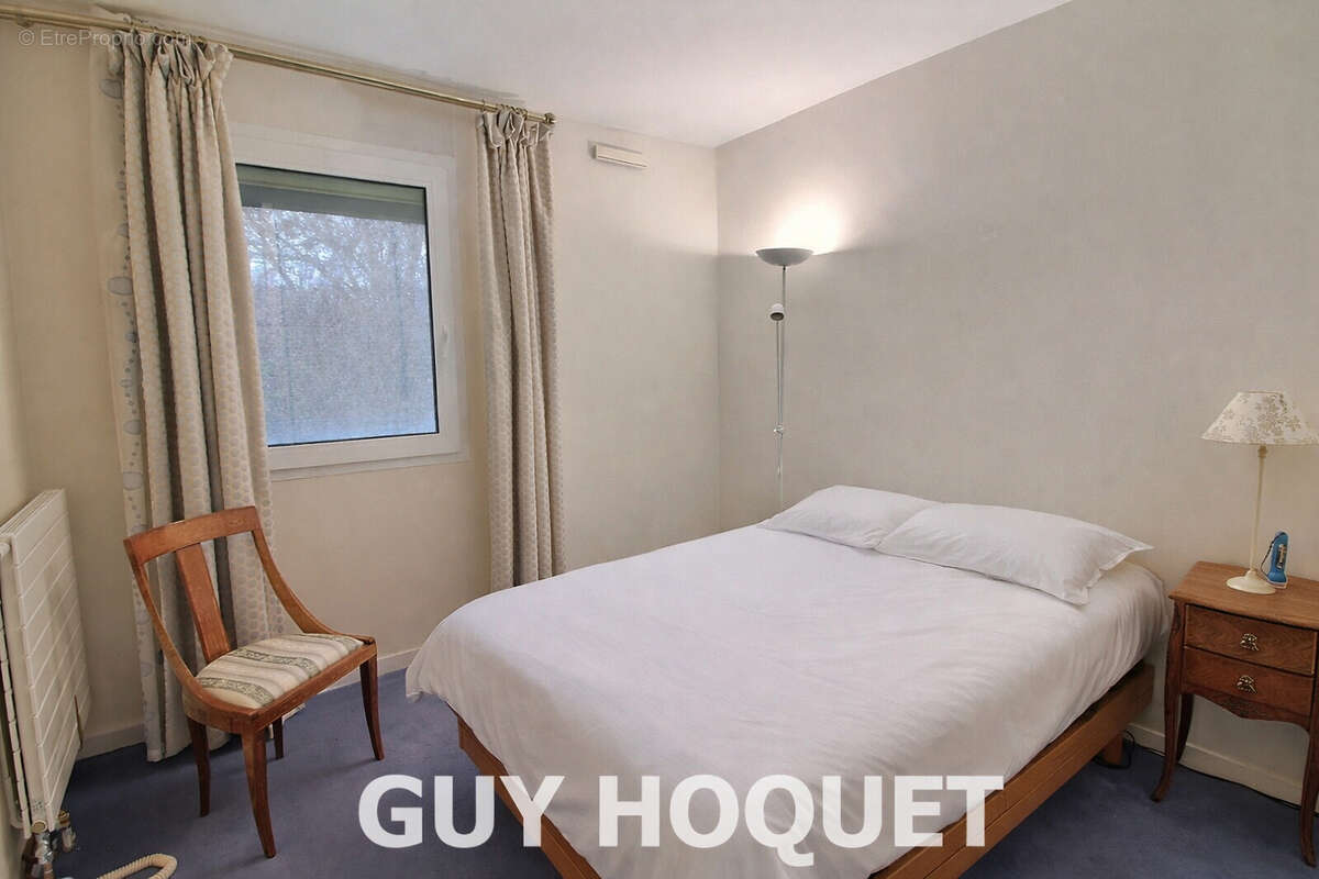 Appartement à SURESNES