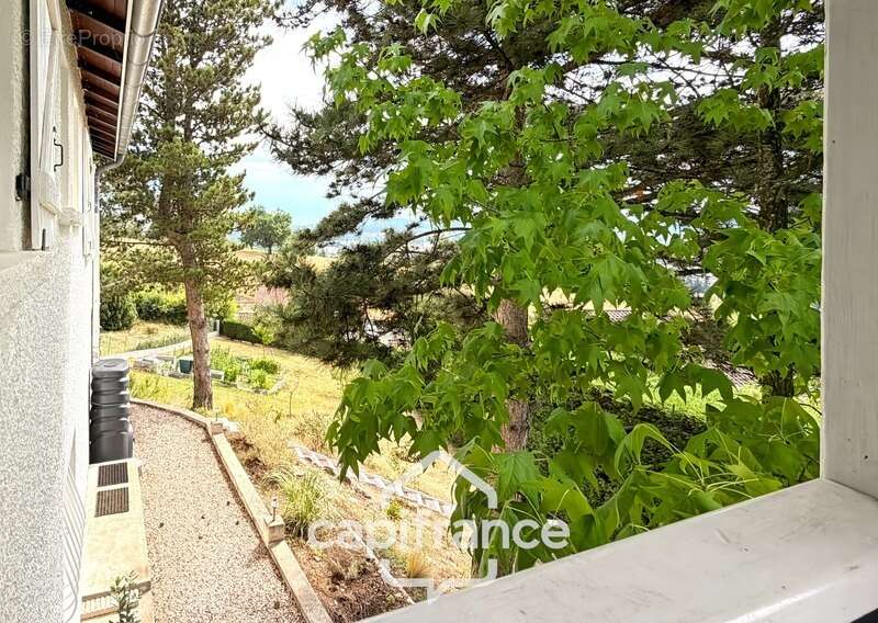 Maison à vendre Sur les hauteurs de Givors avec une Vue panoramique sur le Rhône - photo 22