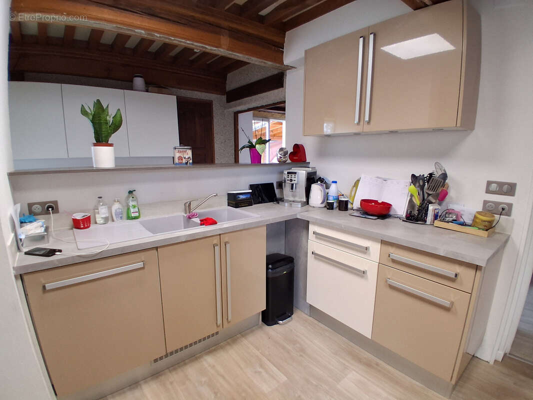 Maison à SAINT-DENIS-DE-CABANNE