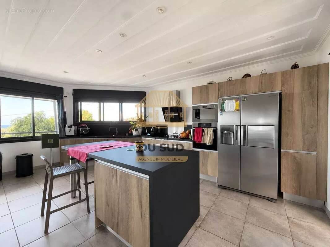 À vendre - villa de type t3 de 102,68m² environ -saint-joseph- 329 000€ - photo 4