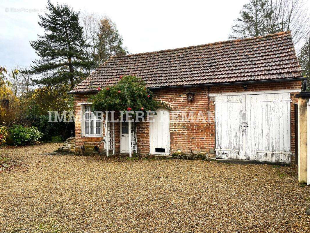 Maison à PIERREFITTE-SUR-SAULDRE