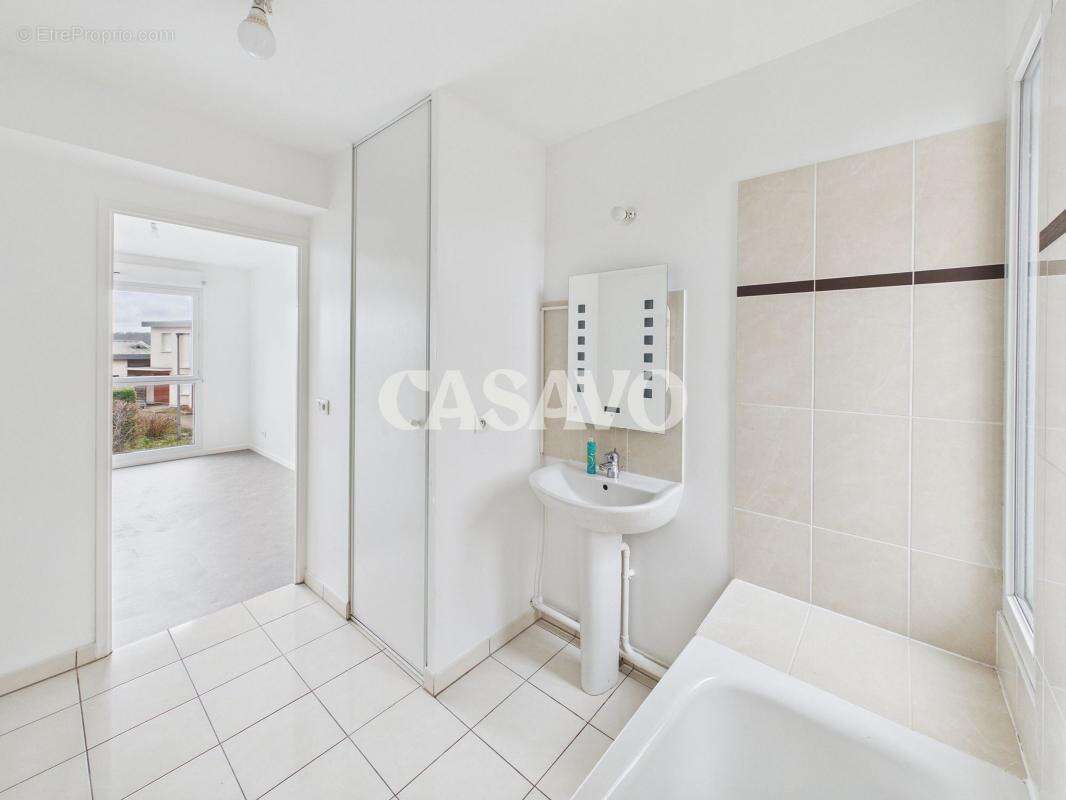 Appartement à VILLEMOMBLE