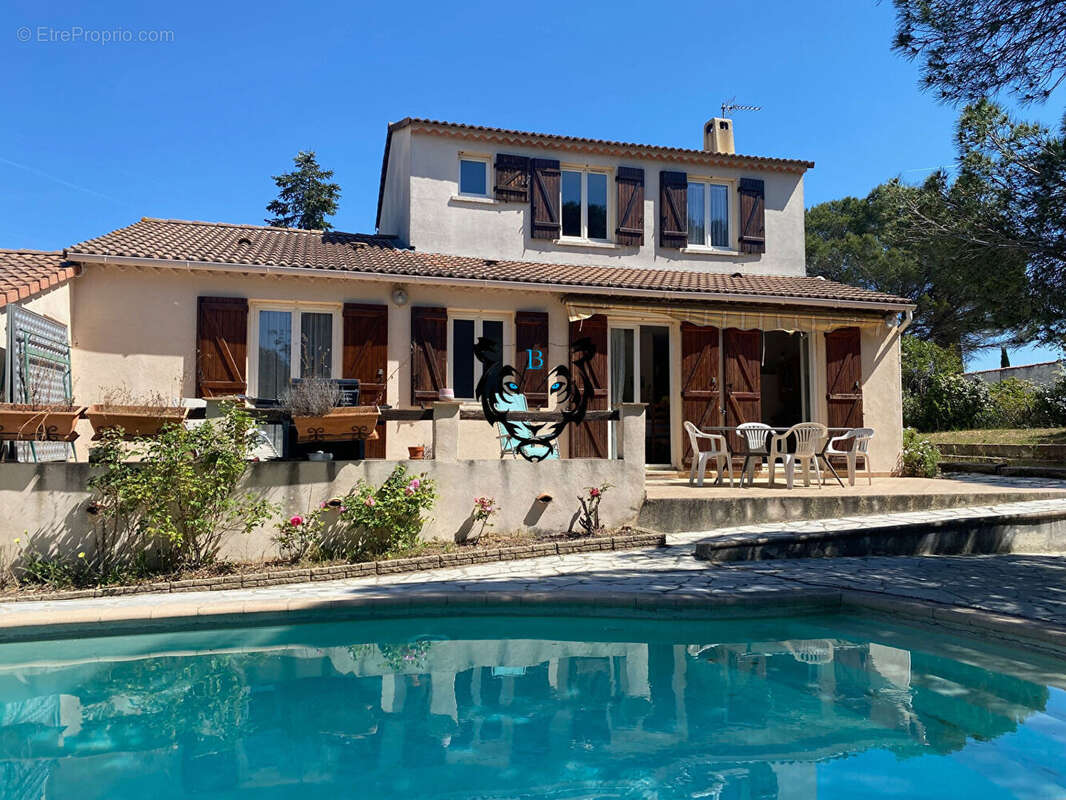 Maison à ROQUEBRUNE-SUR-ARGENS