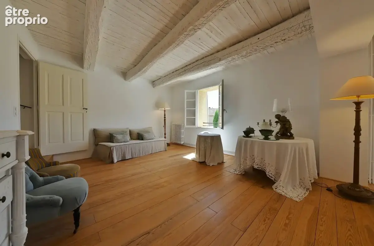 Maison de village avec jardin, bassin de nage et dépendance... - photo 20