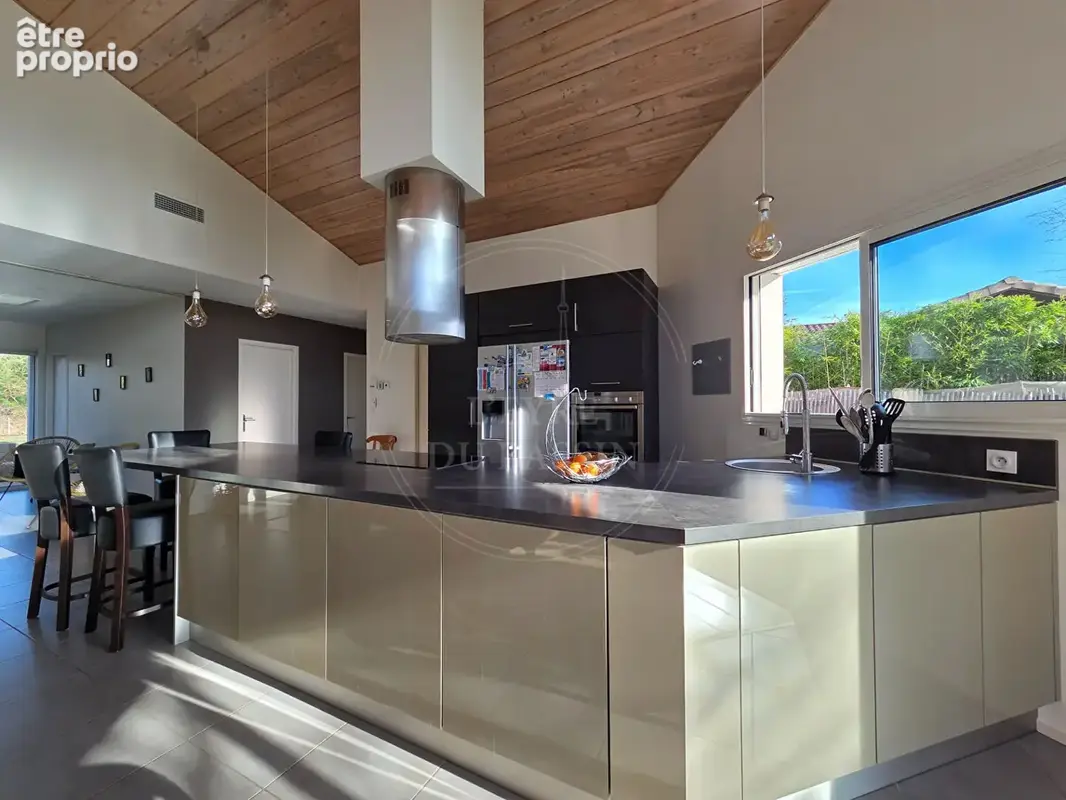 Maison  4 pièce(s) 142 m2 Lacanau de Mios - photo 10