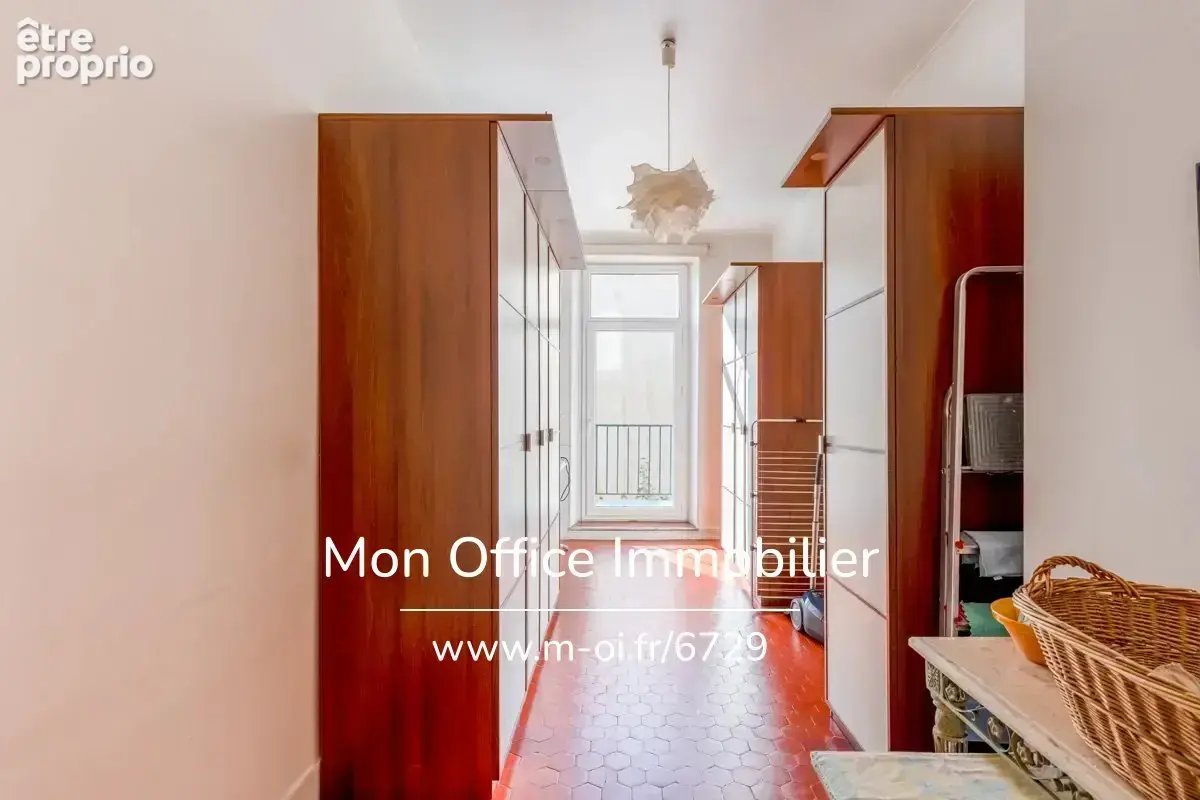 Référence : 6729-AFO - Appartement 7 pièces avec balcon dans le 6eme arrondissement - photo 13