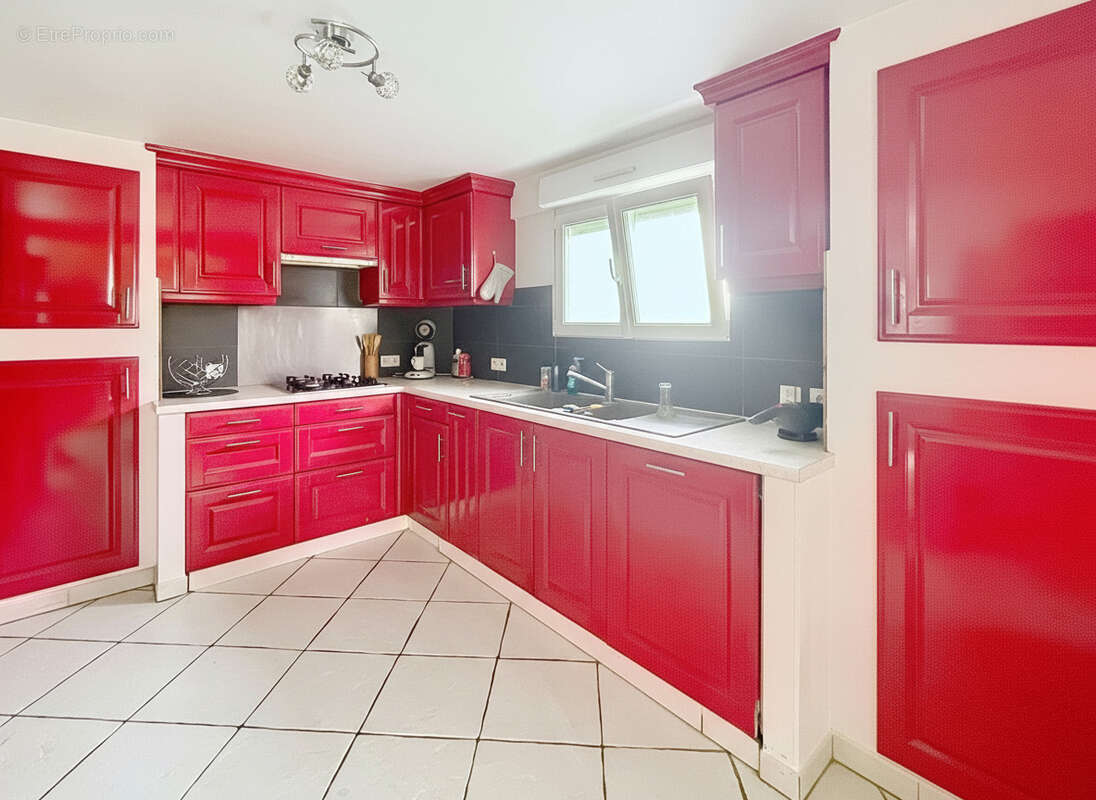 Maison à ROMENY-SUR-MARNE