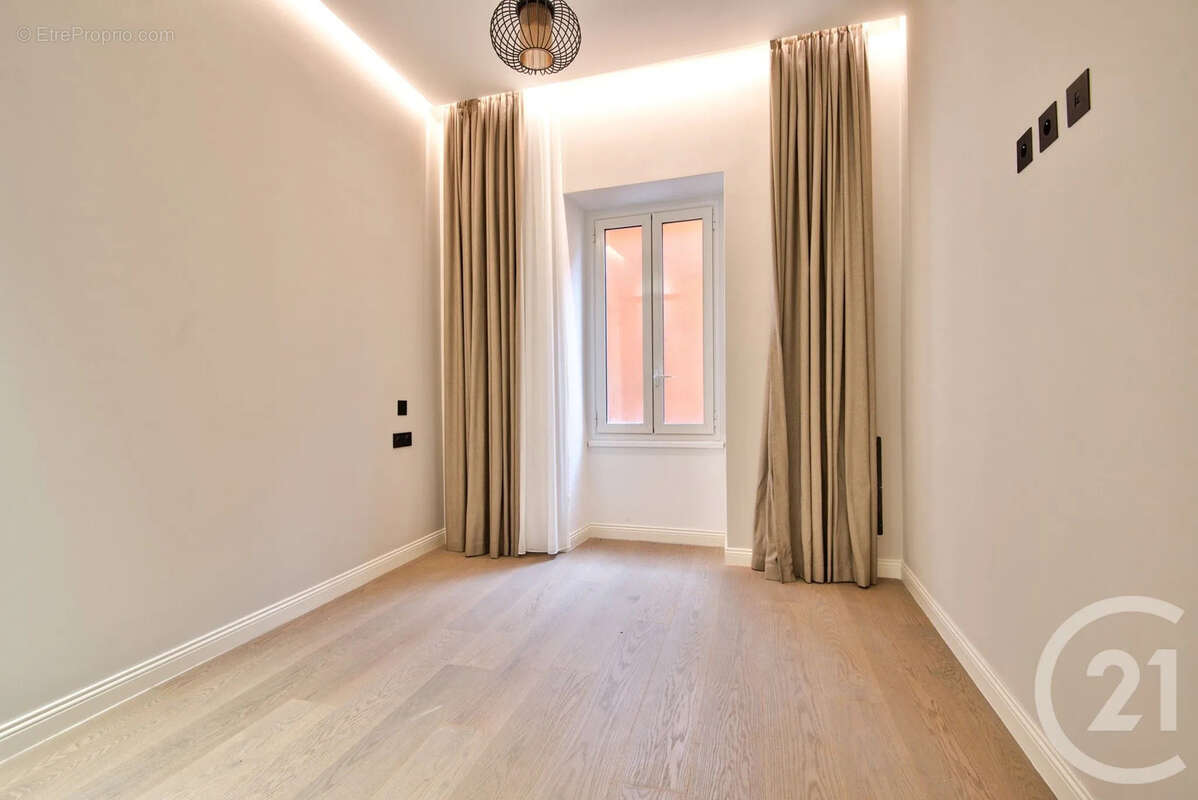 Appartement à VILLEFRANCHE-SUR-MER