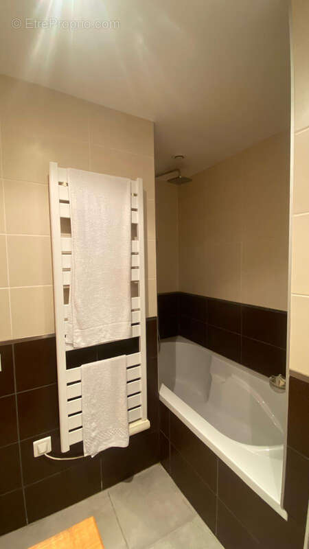 Appartement à LEZIGNAN-CORBIERES