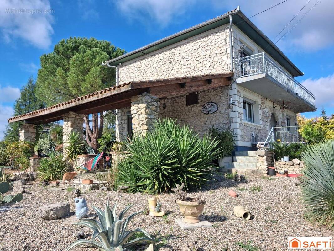 Photo 1 - Maison à XAINTRAILLES