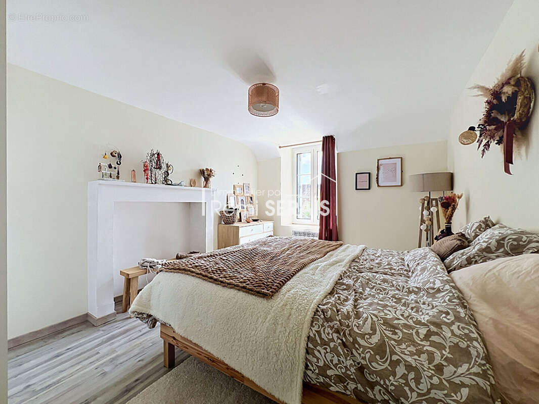 Maison de Charme avec 1 hectare de terrain aux portes de Falaise - photo 9
