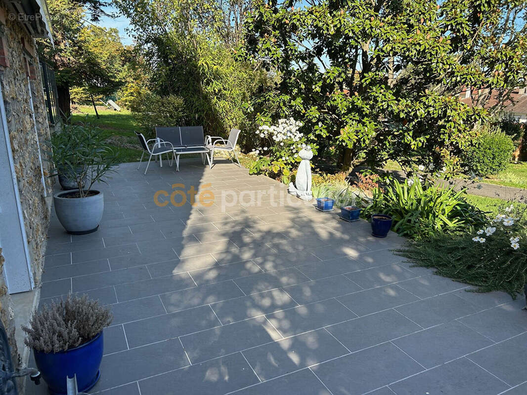 Maison à VILLENEUVE-LE-ROI