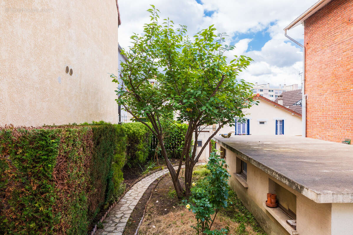 Maison à CHAVILLE