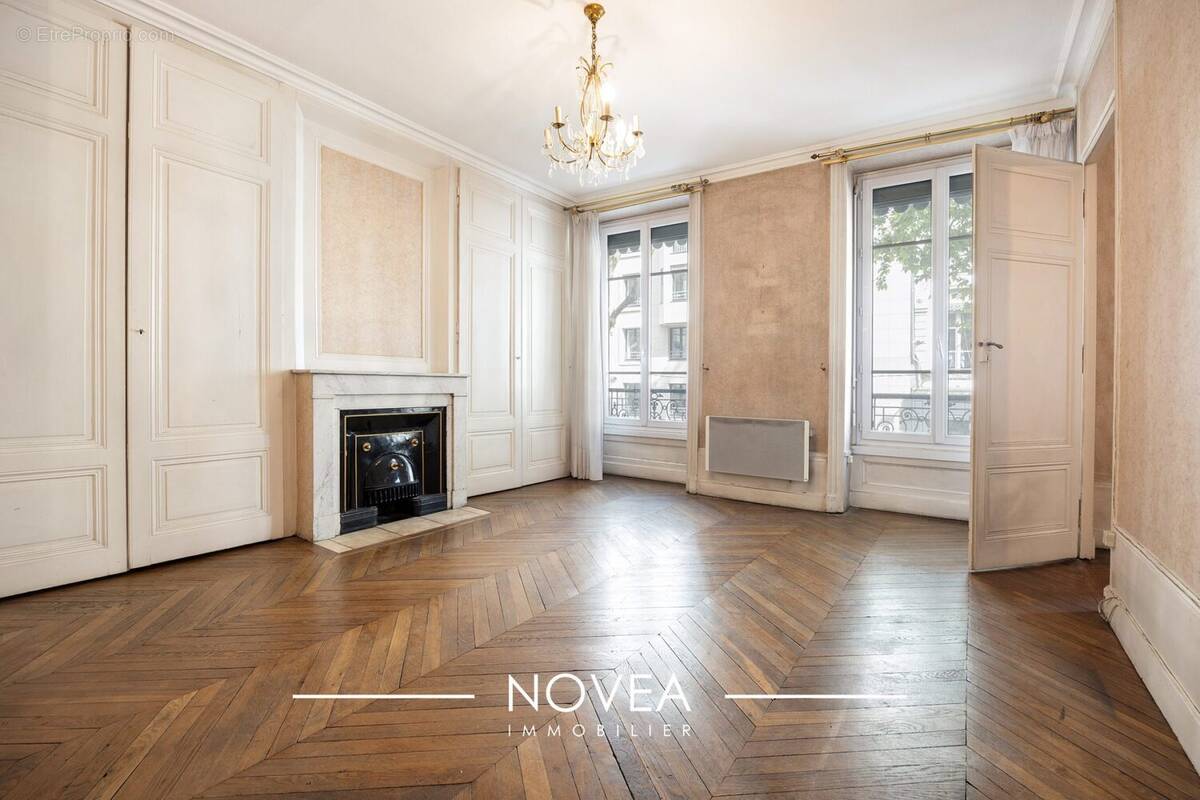 Appartement à LYON-6E
