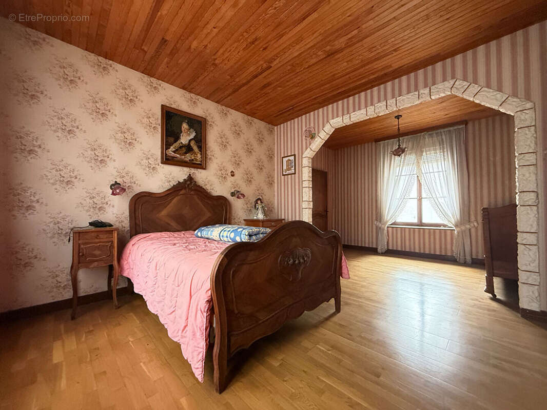 Maison à ROSIERES-AUX-SALINES