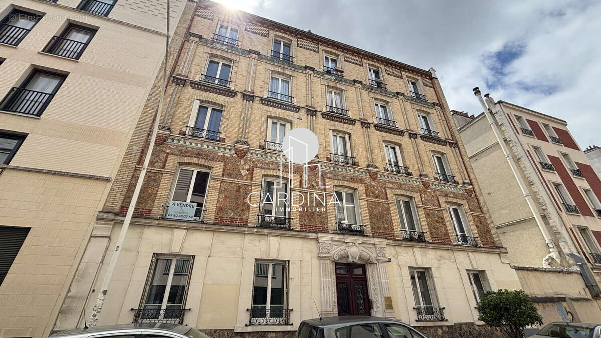 Appartement à MONTROUGE