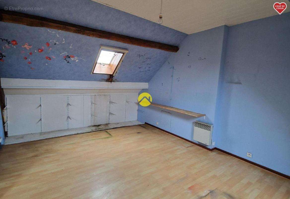 Maison à LA GUERCHE-SUR-L&#039;AUBOIS