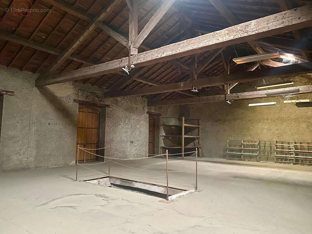 Appartement à AUSSILLON