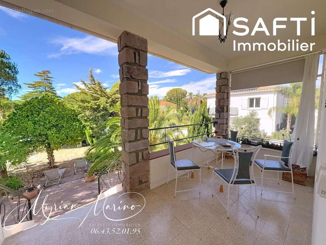 Photo 2 - Maison à FREJUS