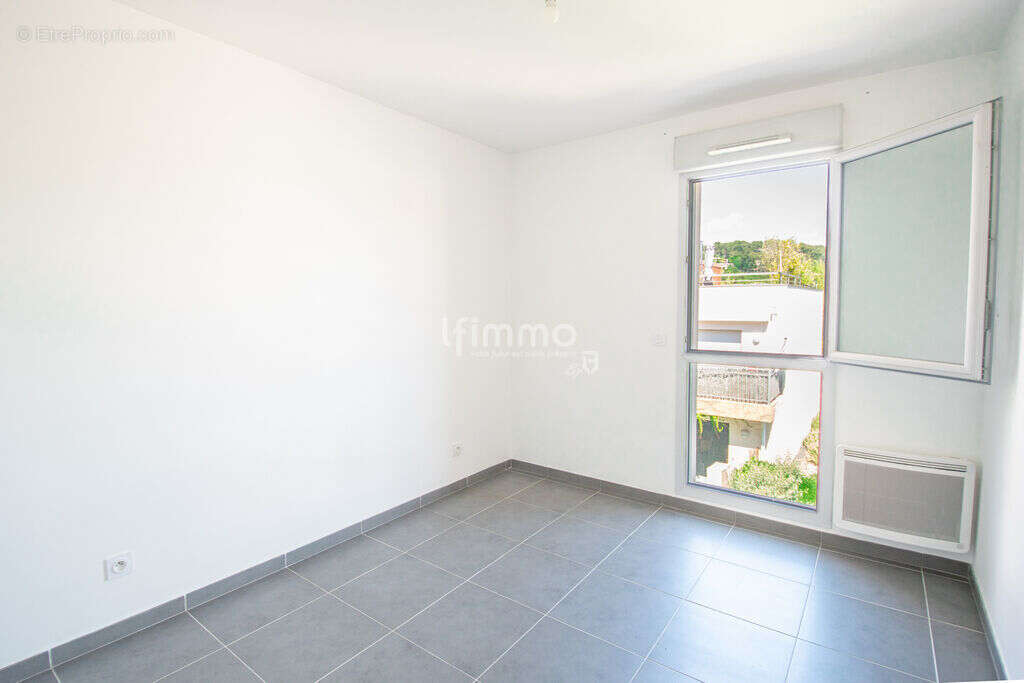 Appartement à MARSEILLE-12E