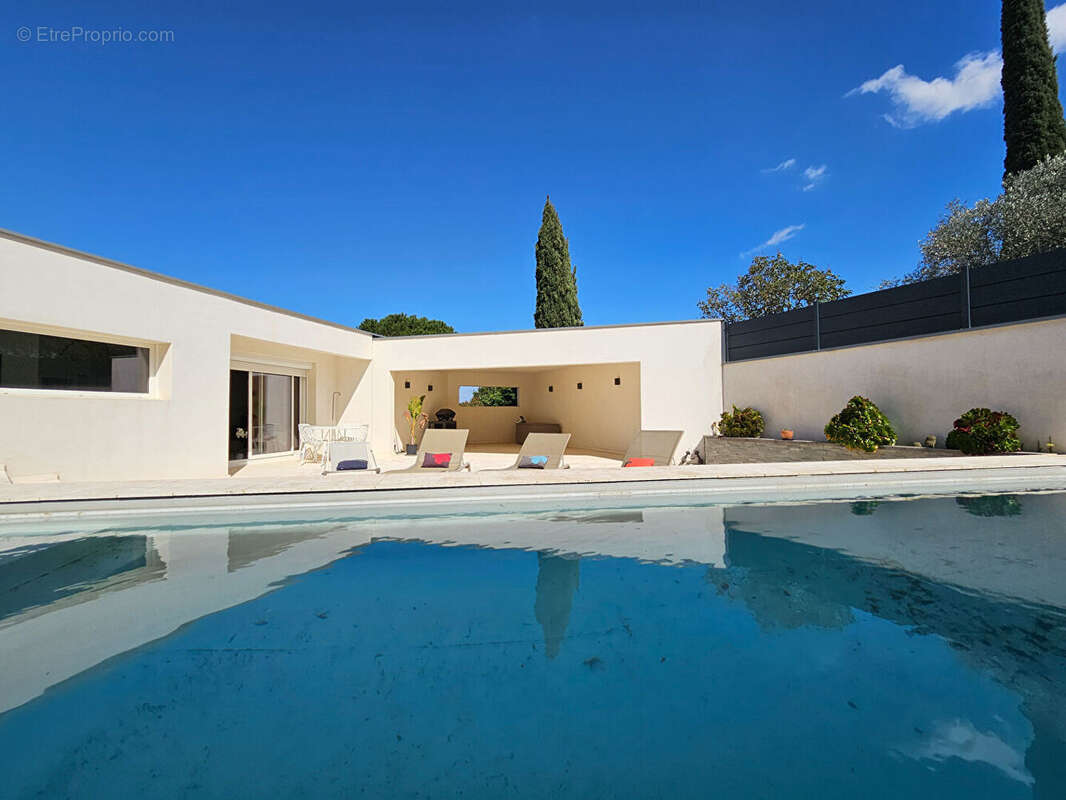 Maison à VILLENEUVE-LES-AVIGNON