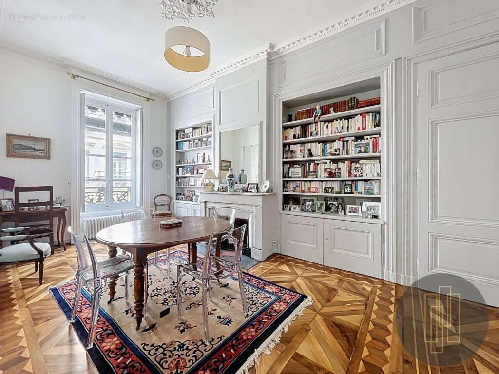 Appartement à LYON-2E