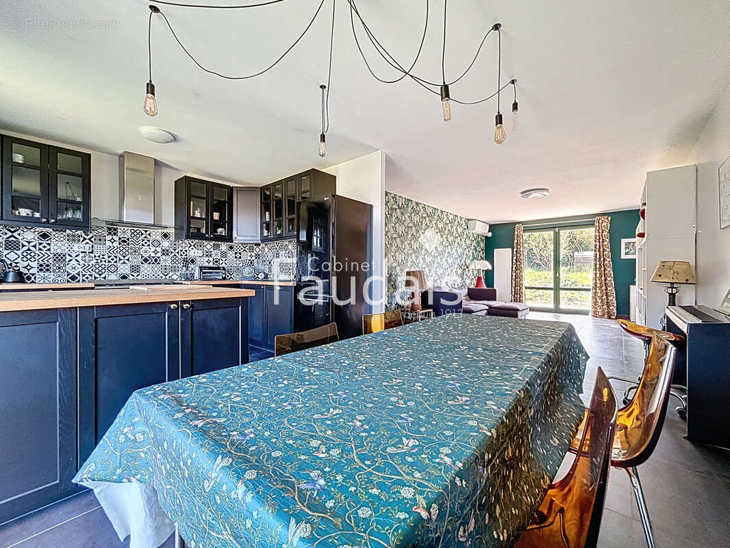 Maison à PONT-HEBERT