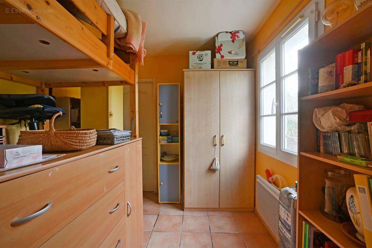 Maison à SAINT-PAUL-TROIS-CHATEAUX