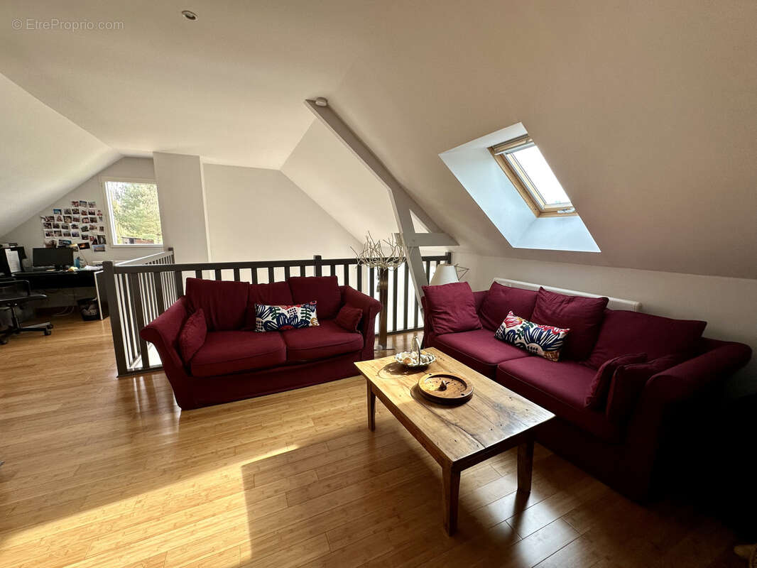 Maison à SAINT-SAUVEUR-SUR-ECOLE